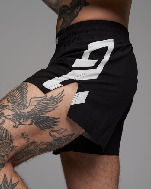 002 Hybrid Short