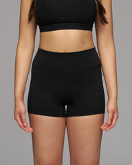 002 Pursuit Under Shorts